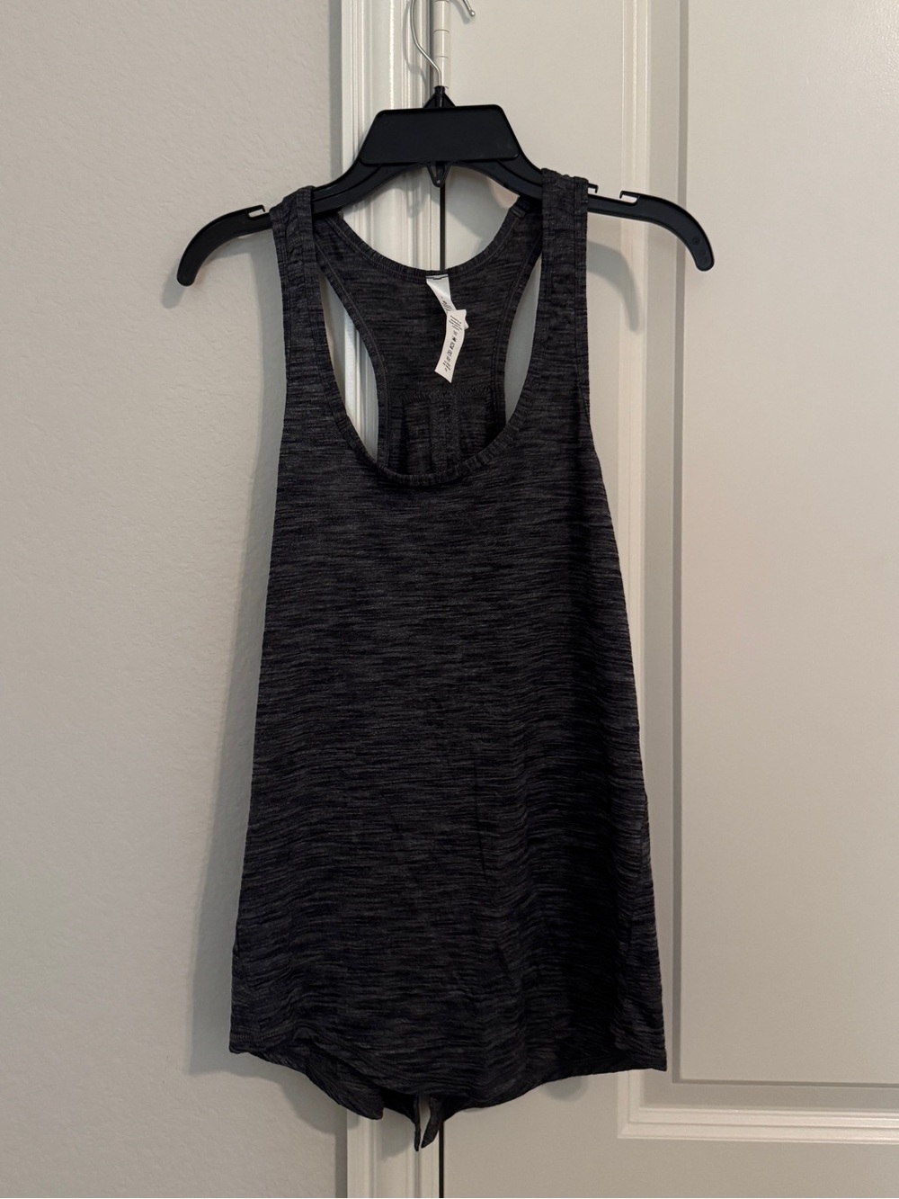 Lululemon Salute the Sun tank top size 2